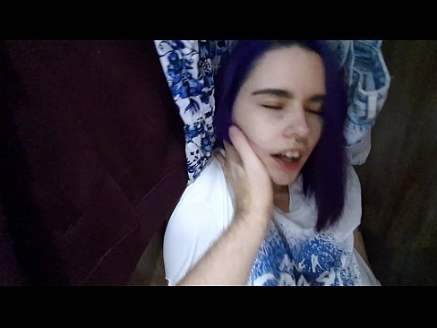 ❤️ Vaig trobar la meva germana a l'armari i la vaig ajudar a correr-se ☑ Vídeo porno al ca.taxiporec.top ❤